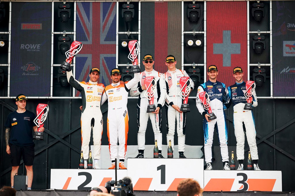 Bastian Buus på dobbeltpodie i Valencia.
(Foto: SRO Motorsports Group)